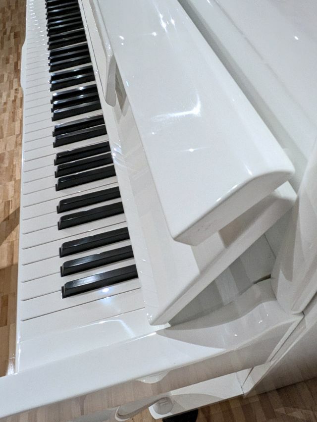 KAWAI（カワイ） LD22WF ホワイト 中古ピアノ ラグジュアリー