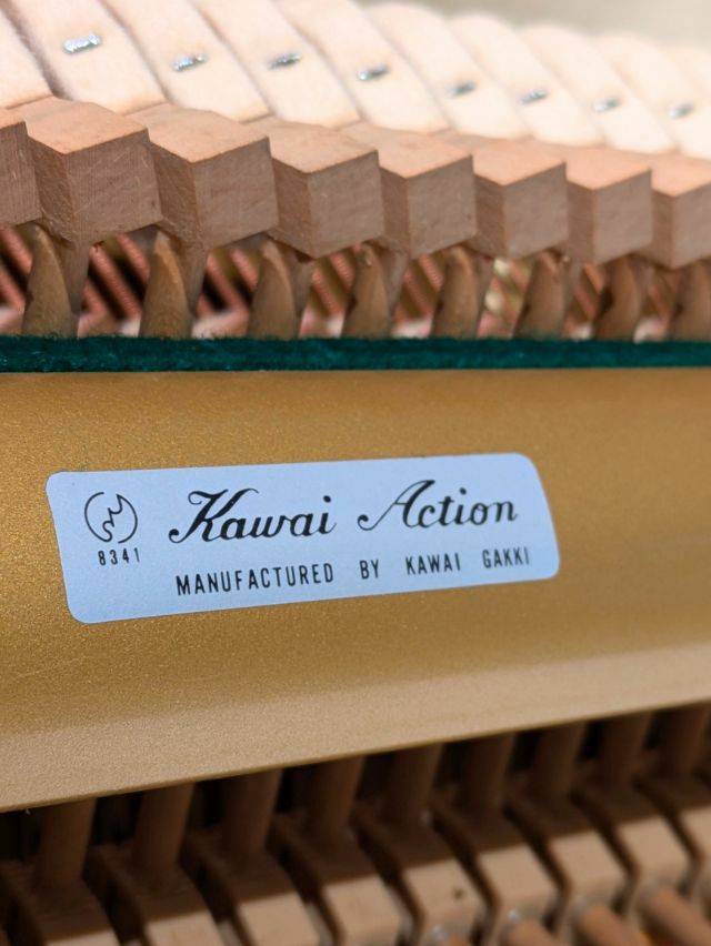 中古ピアノ　MARCHEN（メルヘン）MS350　製造元