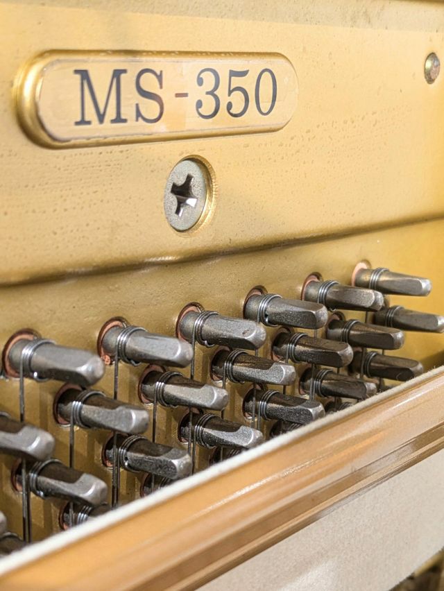 中古ピアノ　MARCHEN（メルヘン）MS350　機種