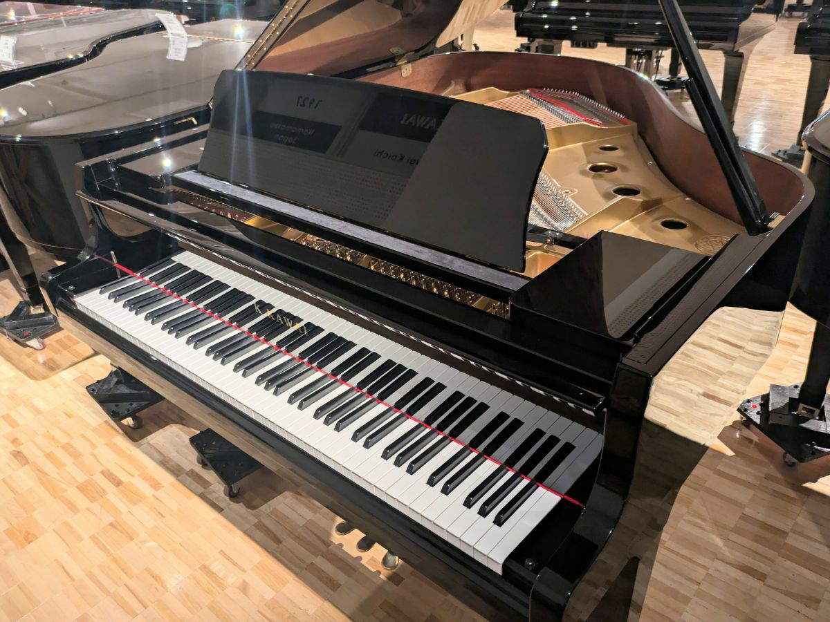 中古グランドピアノ KAWAI（カワイ）GL30 2017年製現行コンパクトグランド | 中古ピアノ・新品ピアノ販売専門店  グランドギャラリーオンラインショップ