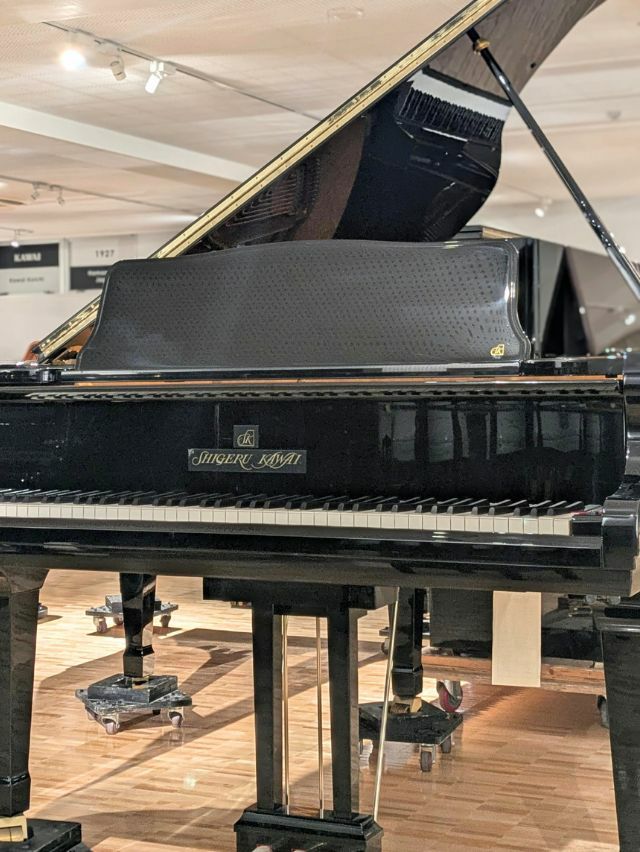 中古グランドピアノ　KAWAI（カワイ）SK3LN　本体