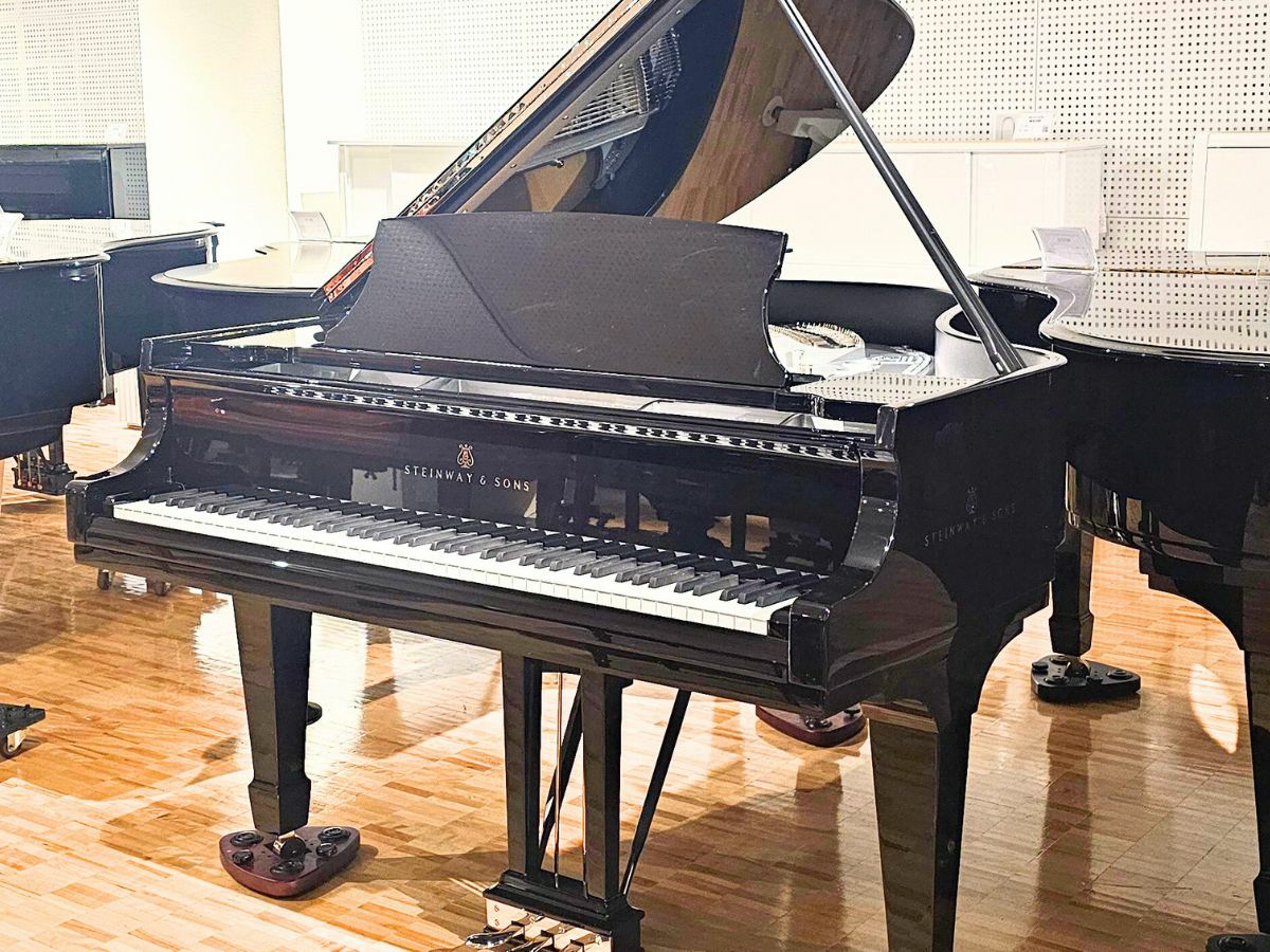 中古スタインウェイ (STEINWAY＆SONS）M170　本体