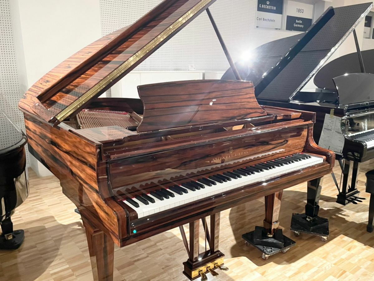 中古スタインウェイ (STEINWAY＆SONS）O180　Maccas　本体