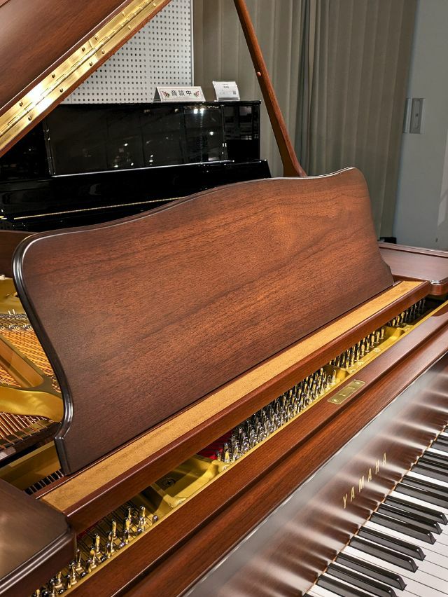 YAMAHA（ヤマハ） G2ECP 中古グランドピアノ 美しい猫脚タイプの