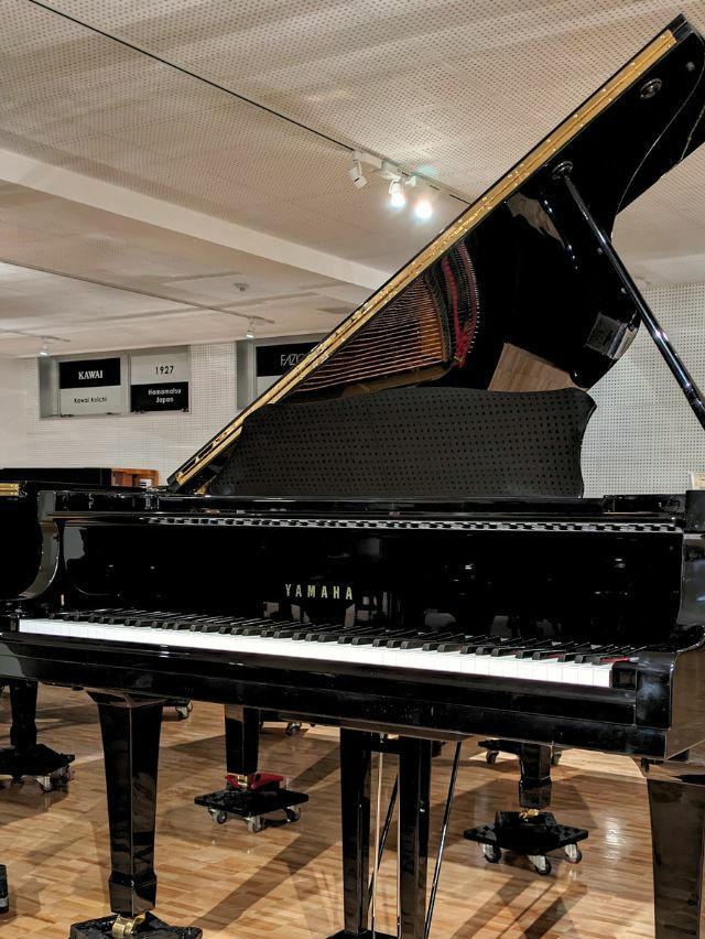 中古グランドピアノ ヤマハ G3E 奥行き183㎝ 製造1978年