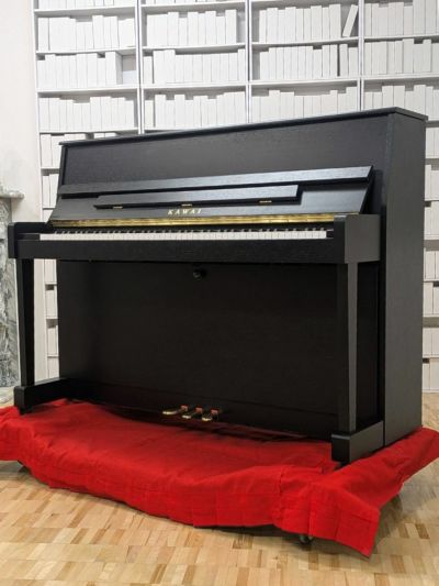 KAWAI(カワイ) NF15 中古ピアノ しっかり響く、しっかり魅せるカワイ現行モデル