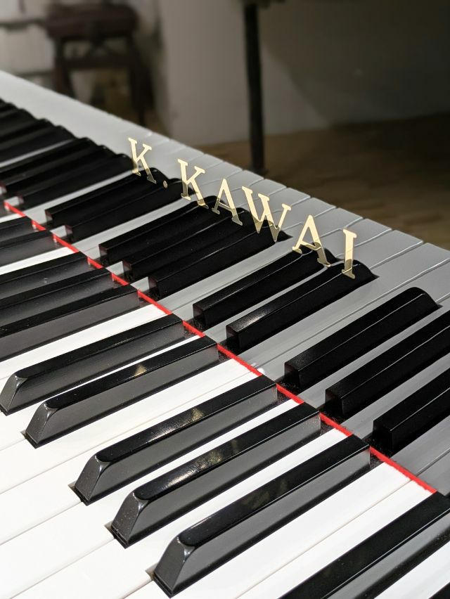 KAWAI(カワイ) RX2-CLE 中古グランドピアノ チレーサ響板がもたらす