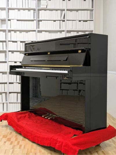 C.BECHSTEIN(C.ベヒシュタイン) Millenium116K 中古ピアノ 近代的、純粋主義的、「外見以上に価値のある存在」