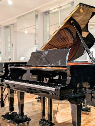 KAWAI(カワイ) GX3 中古グランドピアノ ショールーム展示新品 カワイグランドピアノ「GXシリーズ」