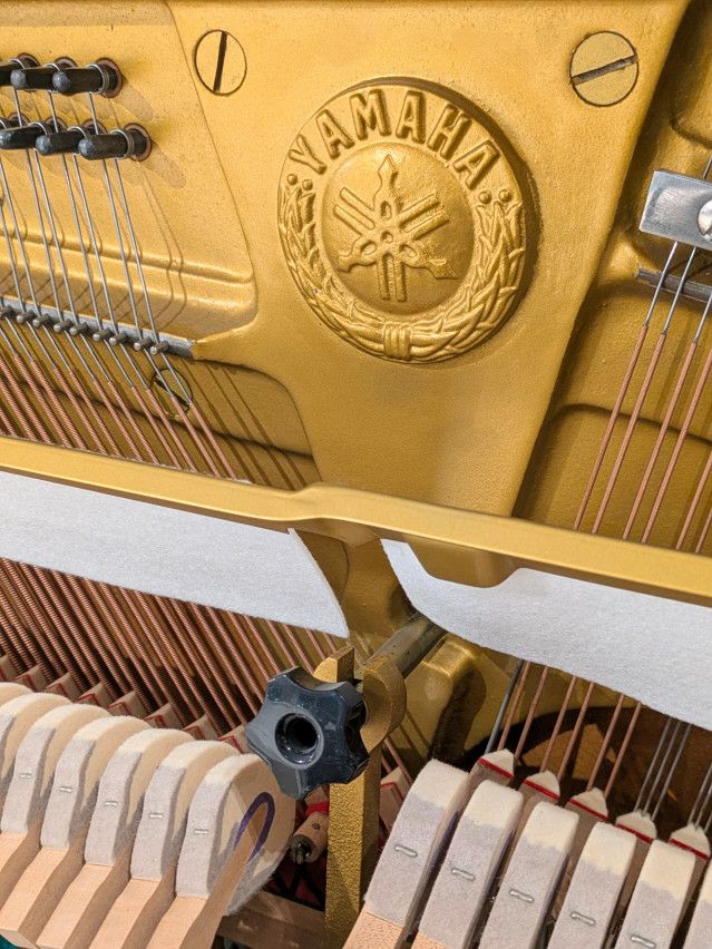 超価格、ヤマハ、U3G、人気のサイレント付ピアノ、Wハンマー仕様、1台