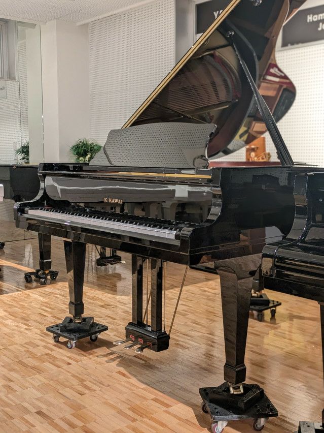 ★☆ピアノ卸売シリーズ！カワイ製デザインピアノ☆★ KAWAI(カワイ) RX3-IT 中古グランドピアノ チレーサ響板が生み出す